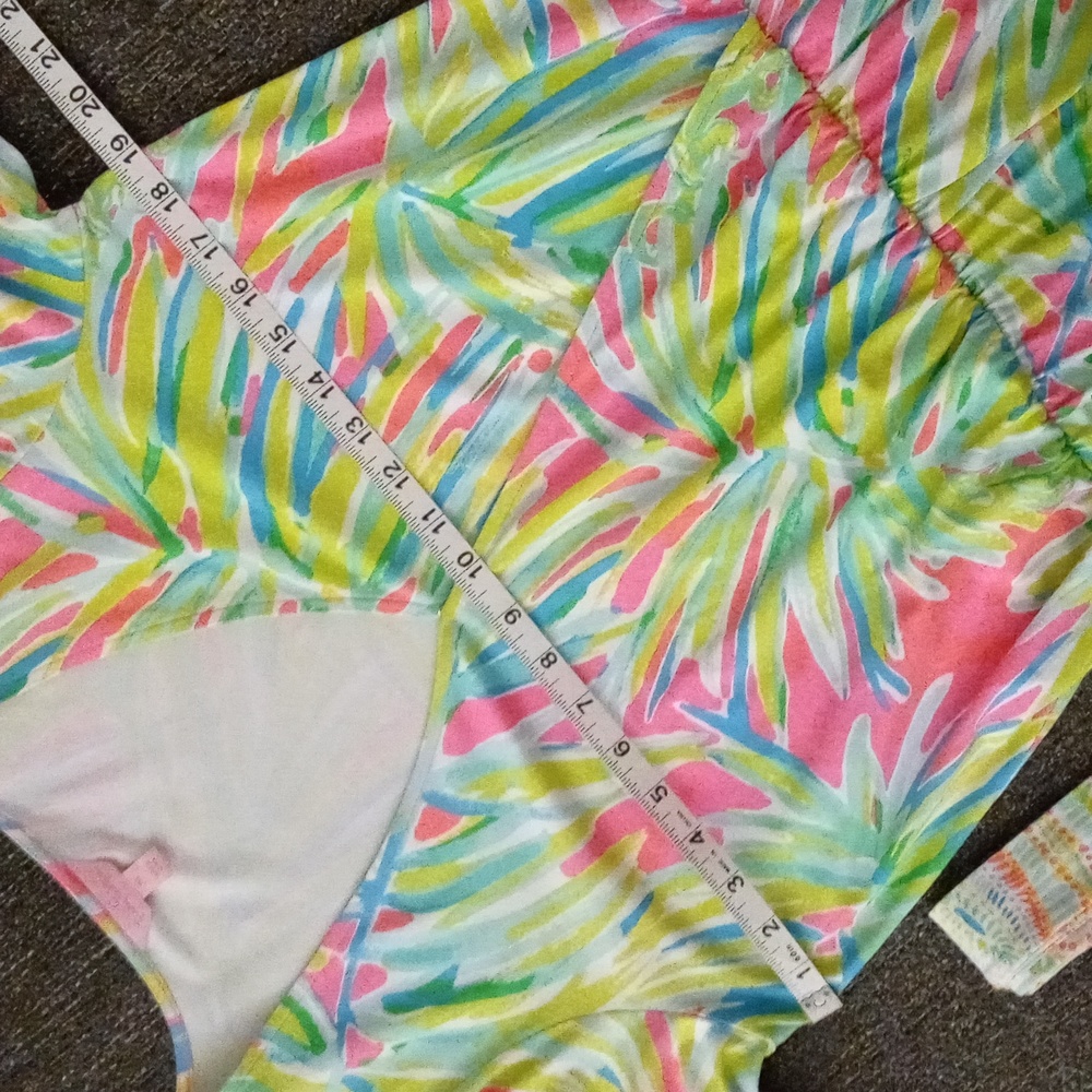 🆕 🌴HTF Lilly Pulitzer🌴 - Madilyn Romper - Picture 12 of 16